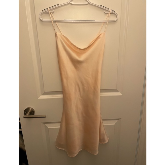 Must go before Jan 6th! Abercrombie & Fitch Satin Slip Dress Size XS - Picture 1 of 4